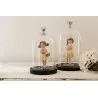 Žlutá romantická figurka děvčátka s květinami a košíkem 9×4×13 cm – fotografie 5