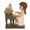 Hnědá figurka děvčátka u klavíru se zvířátky 10×6×10 cm – fotografie 1